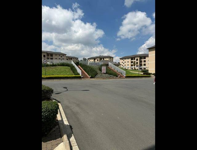 2 BEDROOM APARTMENT FOR SALE IN LILIANTON